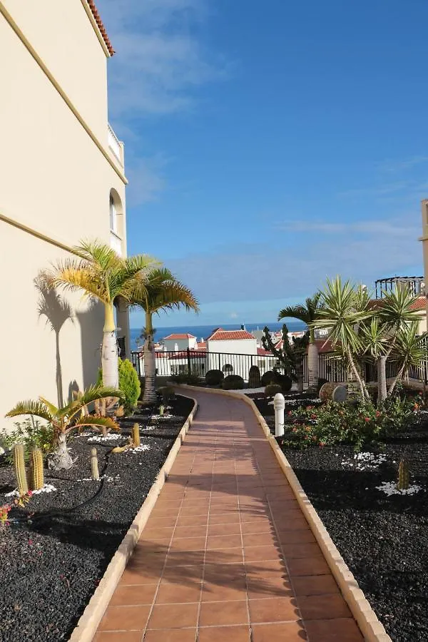 Golf View Apartment - Stunning Ocean View Golf Del Sur San Miguel de Abona Spain