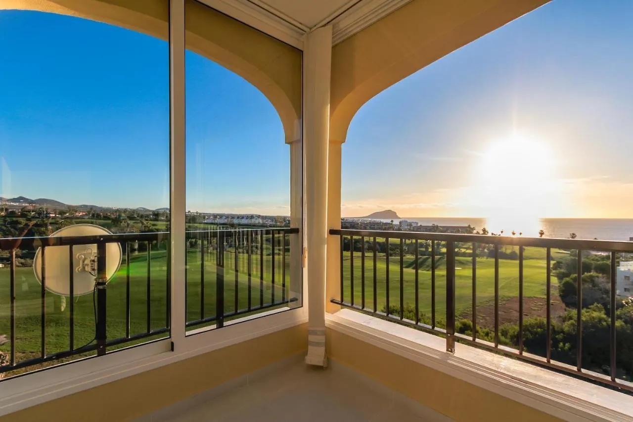Golf View Apartment - Stunning Ocean View Golf Del Sur San Miguel de Abona 0*,