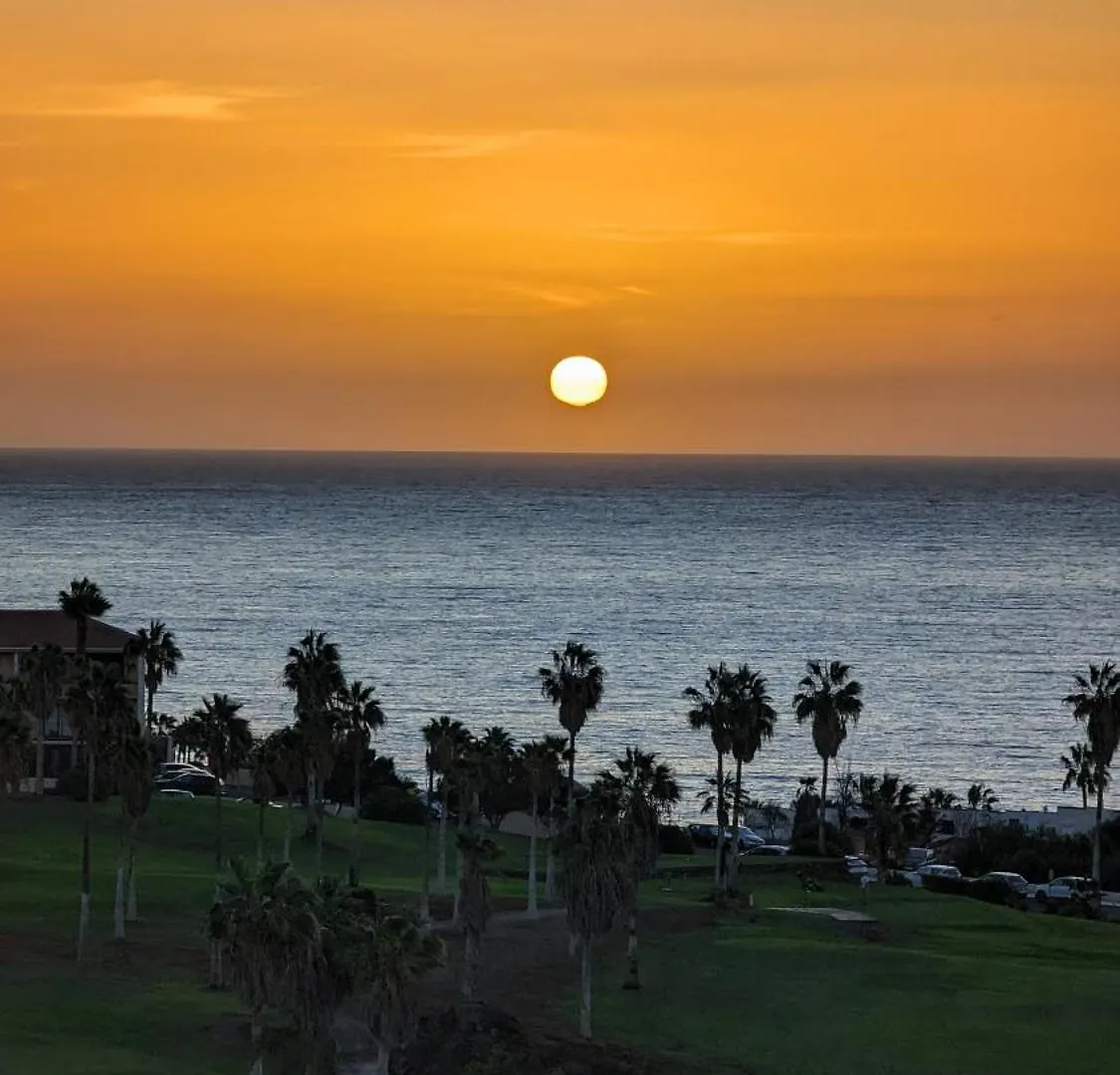 Golf View Apartment - Stunning Ocean View Golf Del Sur San Miguel de Abona 0*,